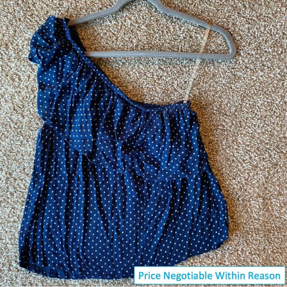 ✨HP✨American Eagle Navy Blue Dotted One Shoulder Top